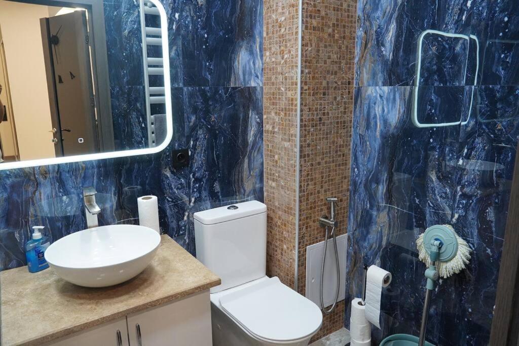 Lovely, Newly Remodeled Apartment In Yerevan! Ngoại thất bức ảnh