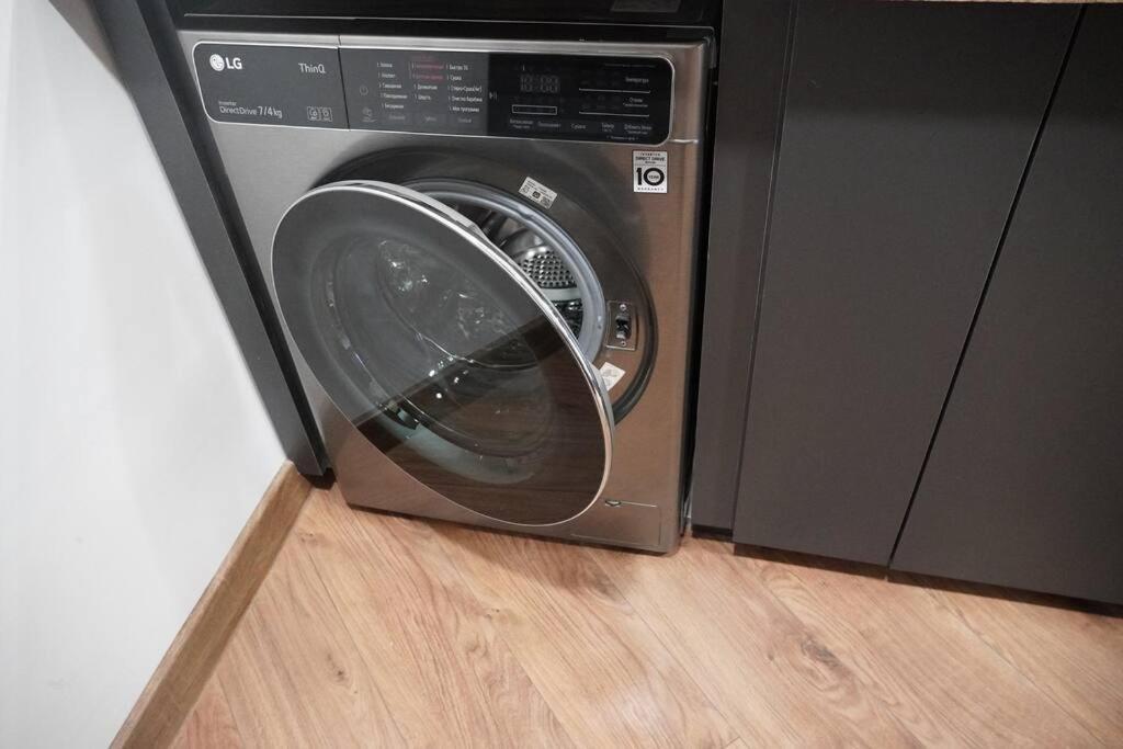 Lovely, Newly Remodeled Apartment In Yerevan! Ngoại thất bức ảnh